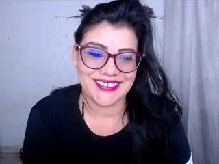 Xlovecam Live Sex Cam of ValeriaLoveer