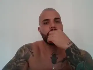 Xlovecam Free Live Porn of MedellynDark