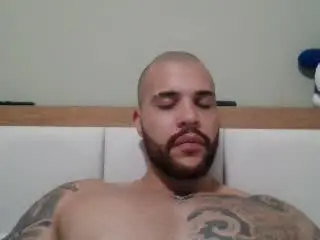 Xlovecam Live Sex of MedellynDark