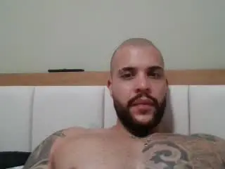 Xlovecam Live Porn of MedellynDark