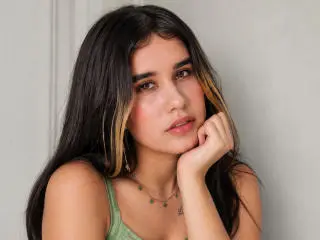 Xlovecam Private Sex Chat of KatieDesirX