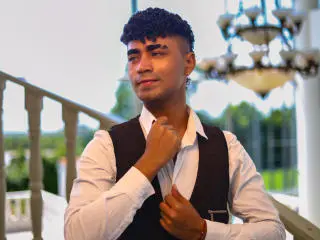 Xlovecam Live Sex Cam of Jacobb69