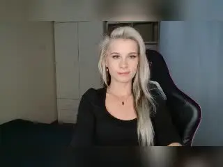 Xlovecam Adult Webcam of KristineLovely