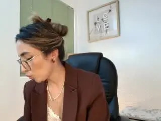 Xlovecam Live Porn of AdharaCooperr