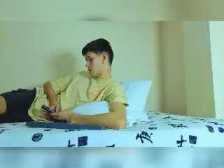 Xlovecam Watch Live Sex Cams of JeanKarloLeone