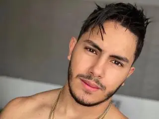Xlovecam Free Live Porn of OwenPierce