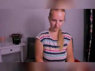 Xlovecam Private Sex Chat of RosePlayful69