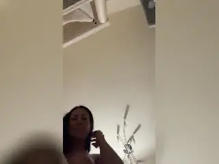 Xlovecam Free Porn Cam of AndraD