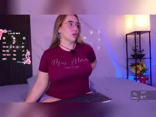 Xlovecam Live Sex Cam of HotPawgMilf