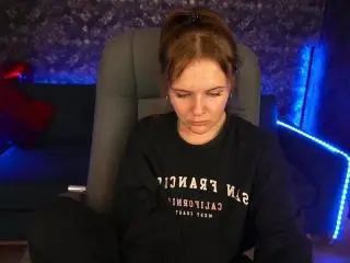 Xlovecam Live Sex of MaribelRiverr