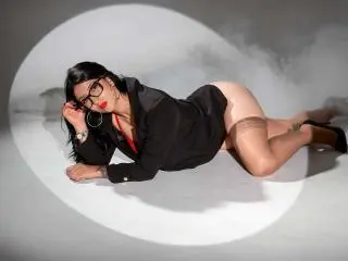 Xlovecam Free Porn Cam of ZarayFeet