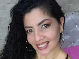 Xlovecam Sex Chat of AdelenSmithy