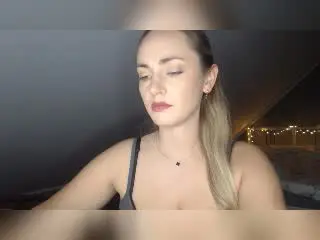 Xlovecam Adult Webcams of ScarlettLips