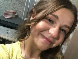 Xlovecam Live Sex of CaroylnPazmino