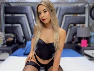 Xlovecam Live Sex Cam of CloeRouss
